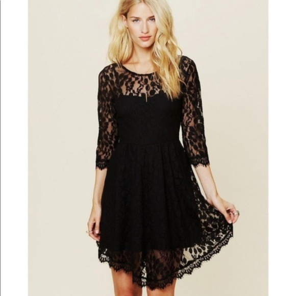 Free People Dresses & Skirts - 🎉8/6 HOST PICK!🎉 Free People floral lace dress